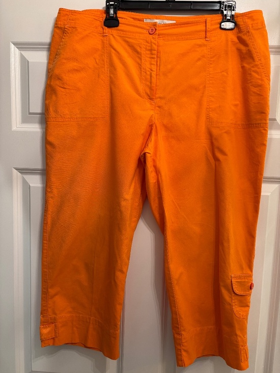 Madison Hill Pants - KNEE LENGTH PANTS , 95% COTTON/SPANDEX WITH SIDE & BACK POCKETS